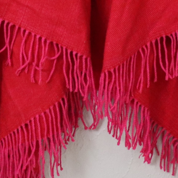 Echo Design Red Boucle Ruana Wrap - Picture 3 of 6